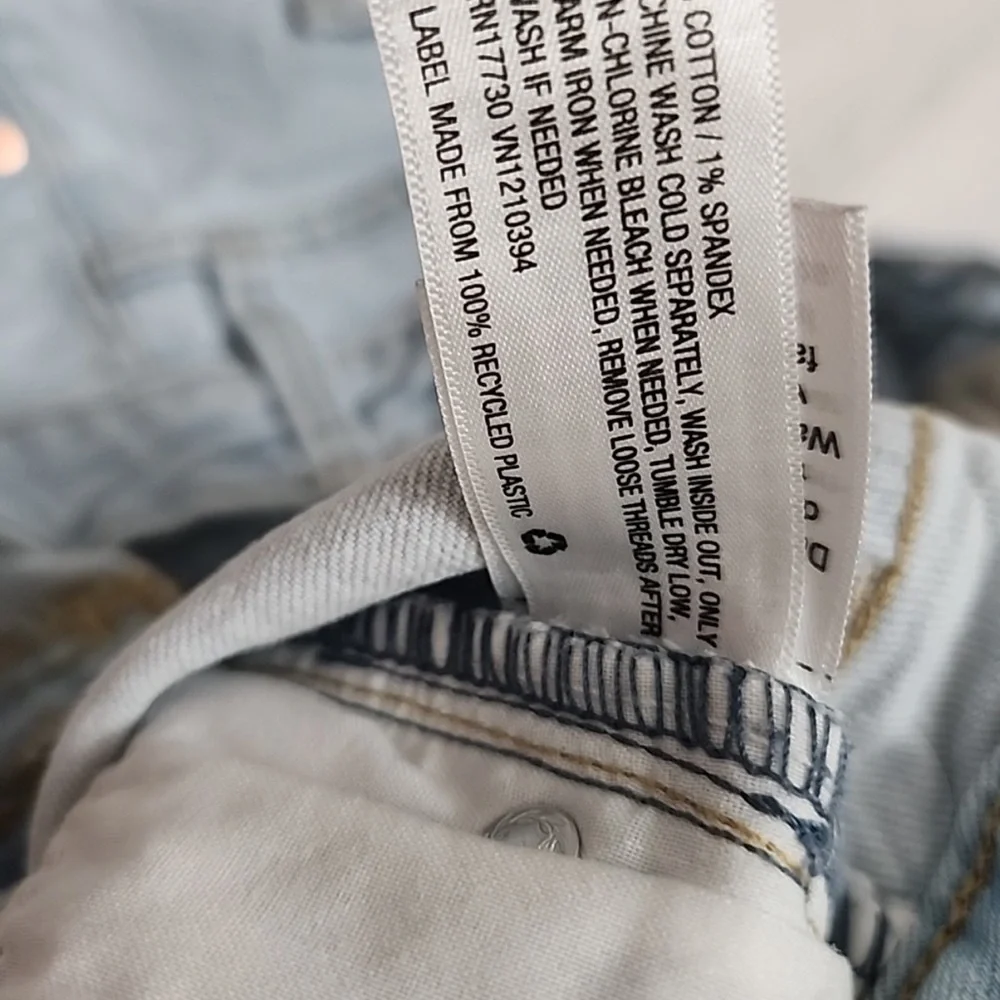 Universal Thread Denim High-Waisted Women Shorts 8/29R